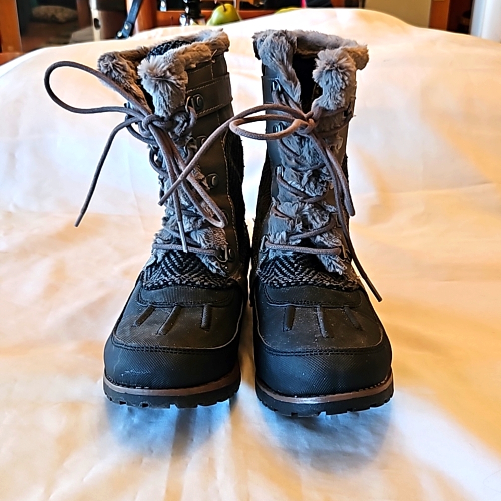 Lightweight winter boots